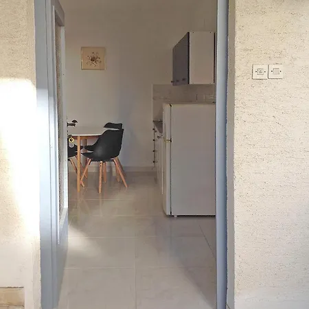 Seaview R ツリクヴェニツァ